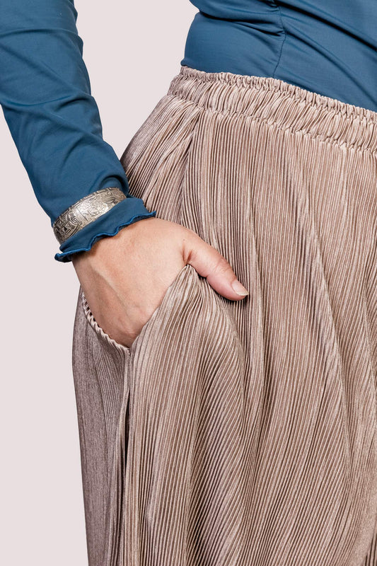Invertida | Calça Aveludada Mini Plissado - Fuá Ateliê