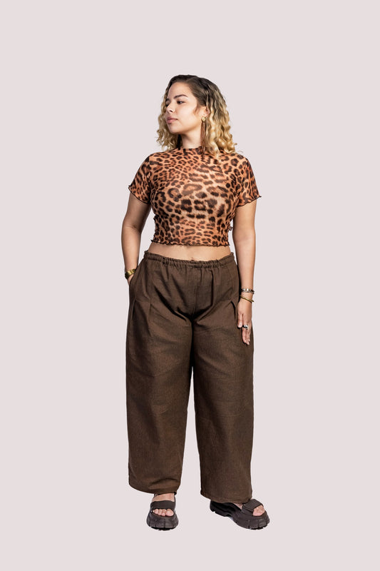 Lua | Calça wide leg mutante • algodão marrom - Fuá Ateliê
