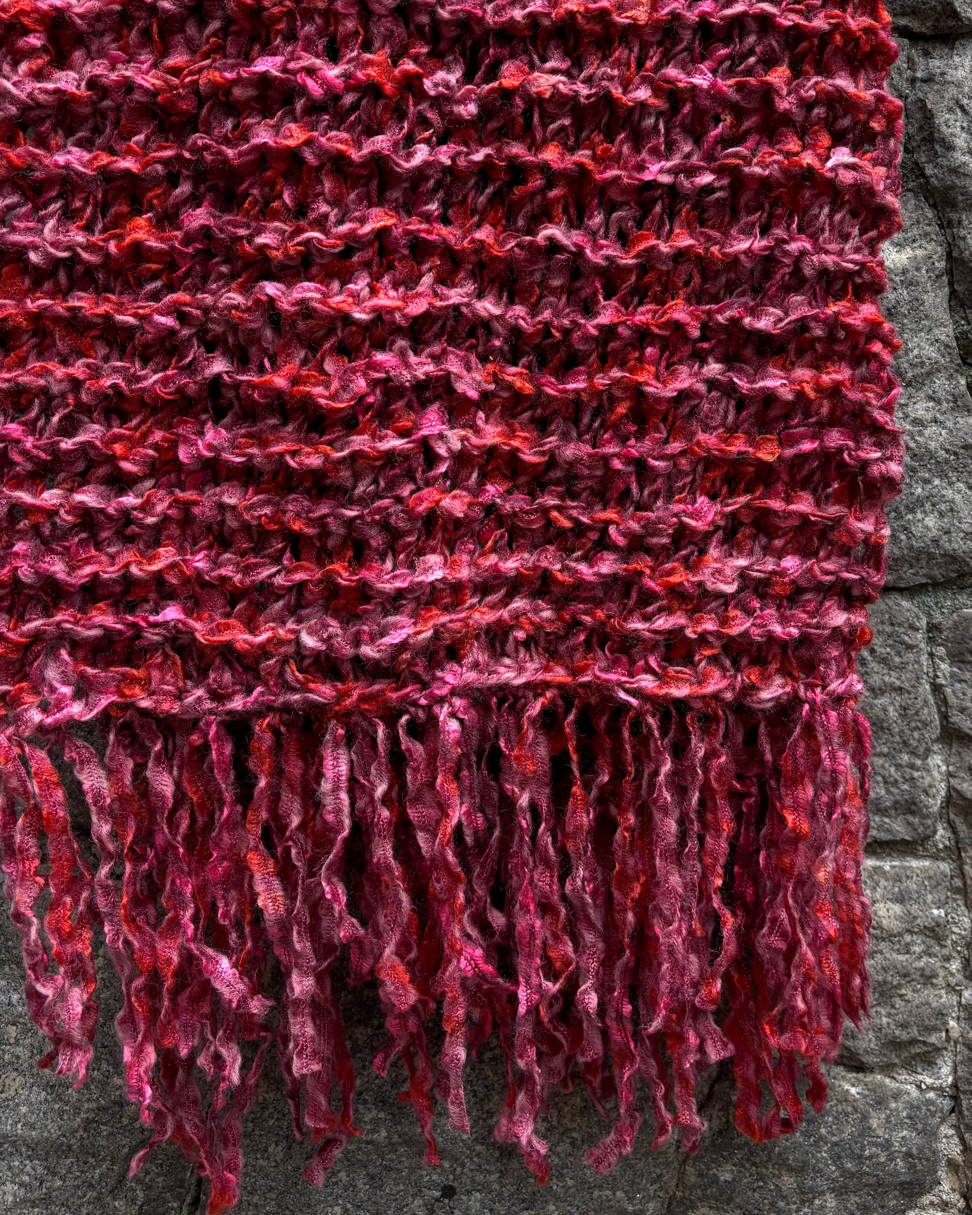 cachecol tricô | 100% feito a mão • pink/vermelho - Fuá Ateliê