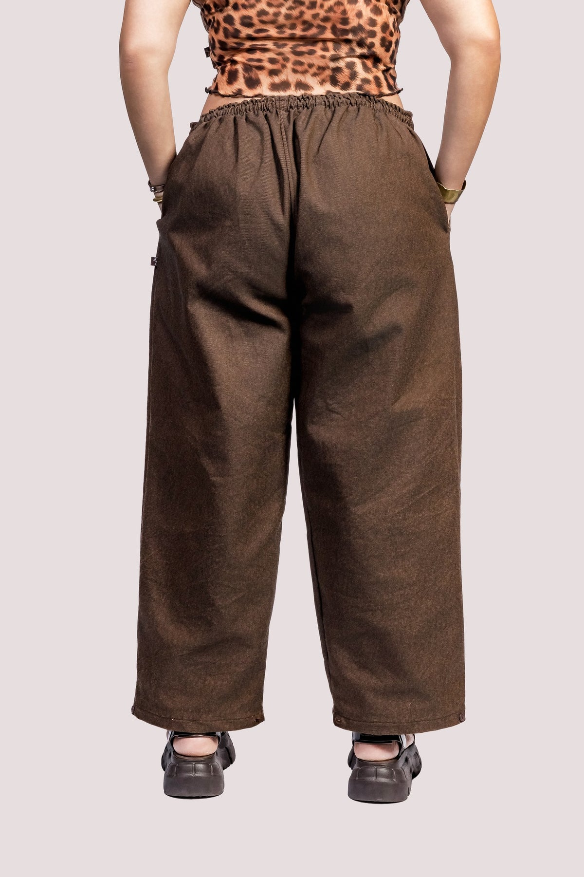 Lua | Calça wide leg mutante • algodão marrom - Fuá Ateliê
