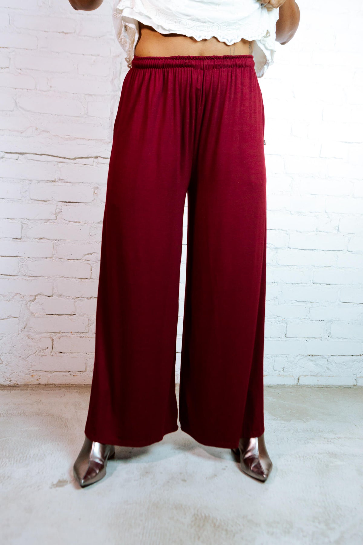 Invertida | Calça wide leg barra extra larga 󠁯•󠁏󠁏 viscolycra vinho - Fuá Ateliê