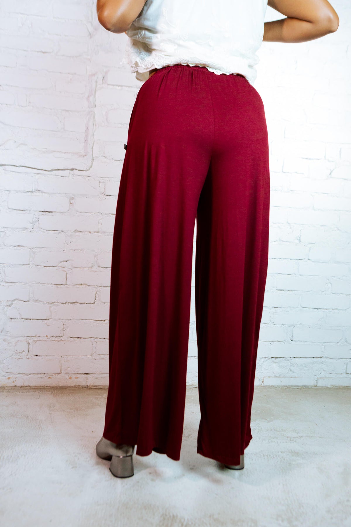 Invertida | Calça wide leg barra extra larga 󠁯•󠁏󠁏 viscolycra vinho - Fuá Ateliê