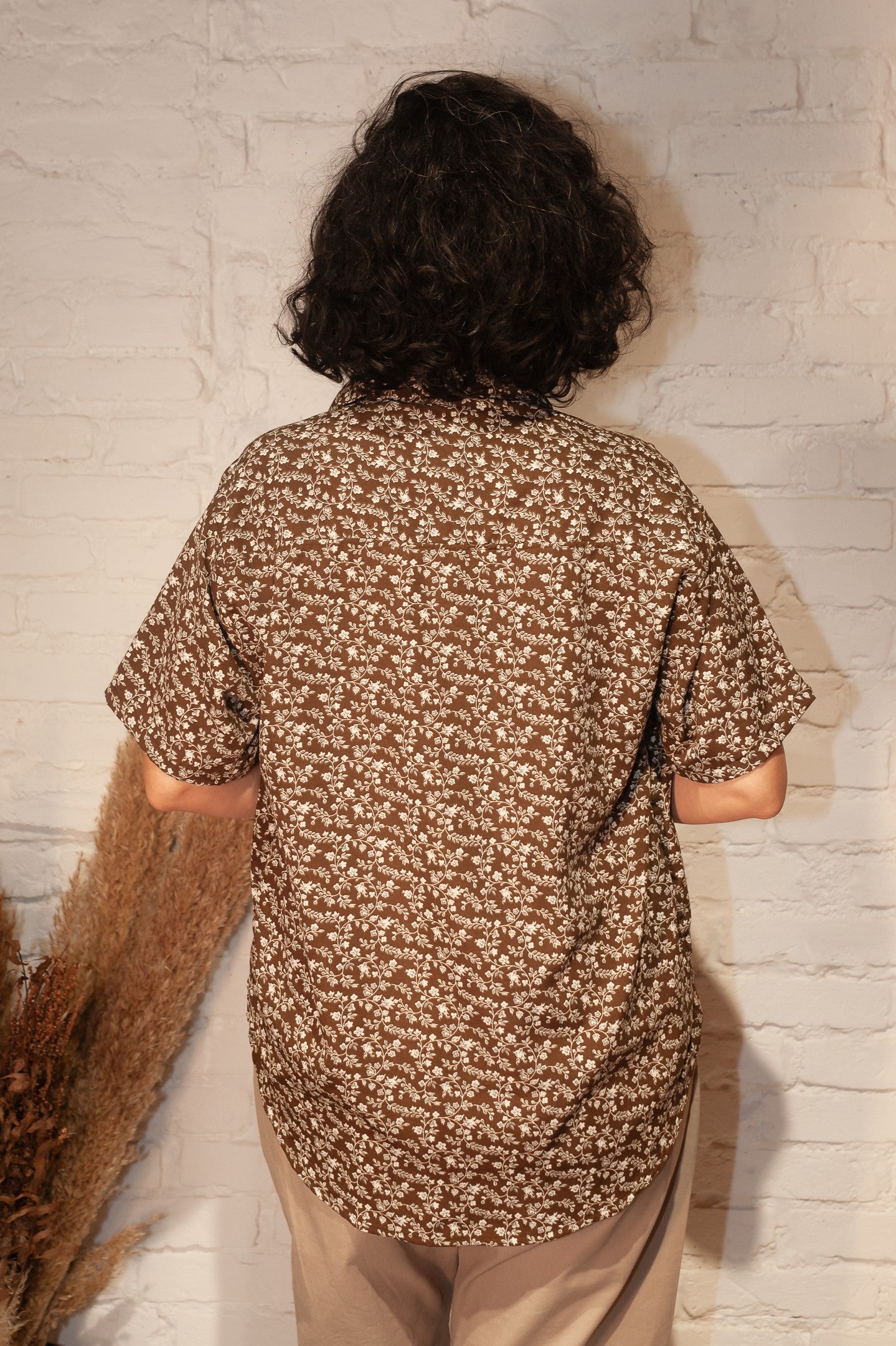 Cosmos | Camisa oversized manga curta sem gênero 󠁯•󠁏󠁏 viscose - Fuá Ateliê