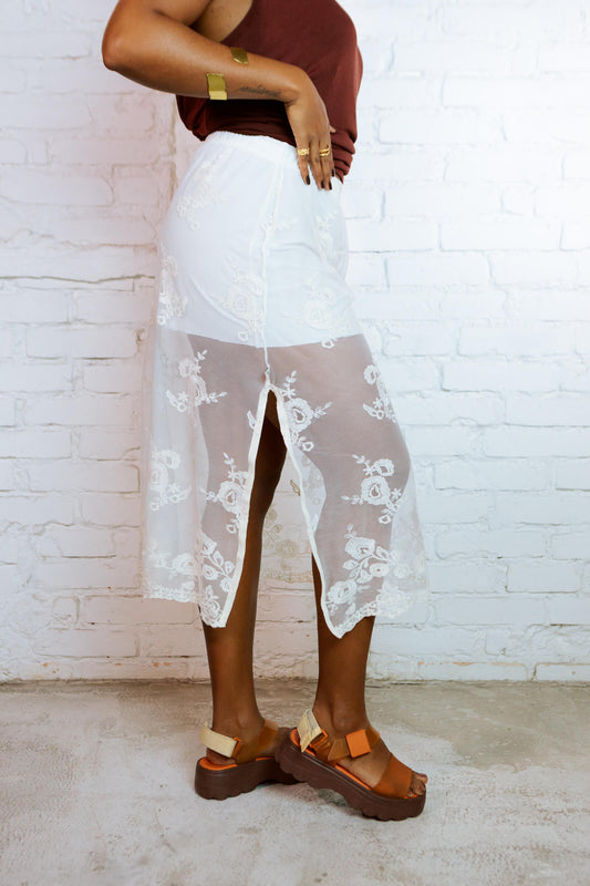 Renda - se | Saia midi 󠁯•󠁏󠁏 renda algodão branca - Fuá Ateliê