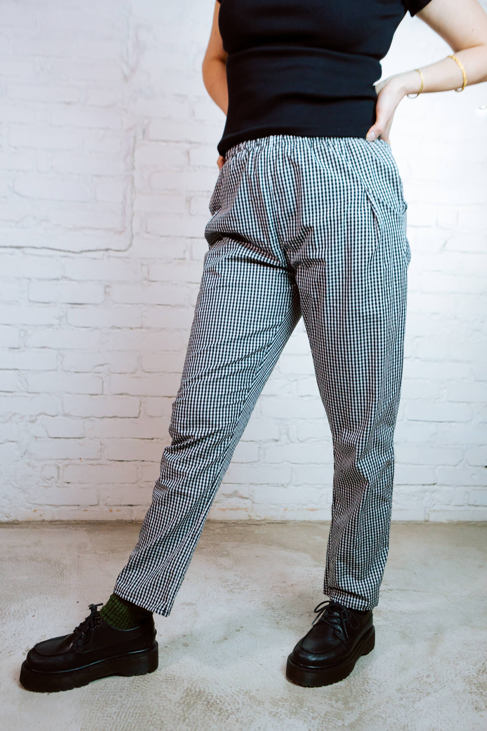 PAN Longa | Calça longa alfaiataria 󠁯•󠁏󠁏 tricoline xadrez P&B - Fuá Ateliê
